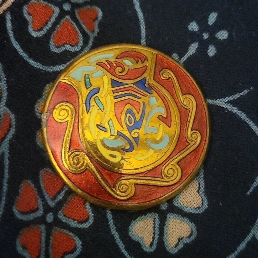 Vtg Cloisonne brooch